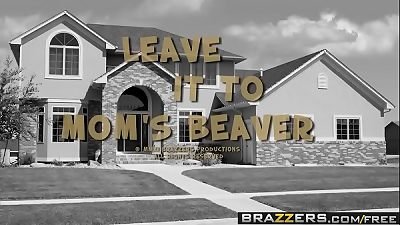 Brazzers - mom Got tits -  Leave It To Moms vagina episode starring Raylene and Ramon
