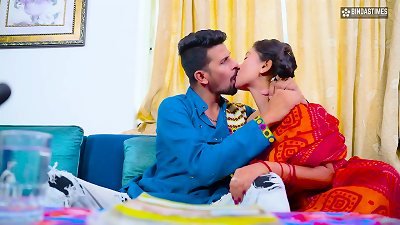 The house proprietor had romp with the maid after finding himself alone at home. ( Hindi Audio )